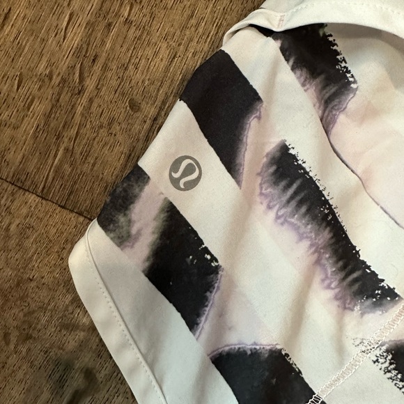 Lululemon shorts - Picture 3 of 3